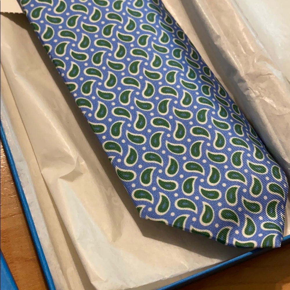 NWT tie - Picture 2 of 4
